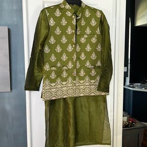 Mens kurta green with matching pants